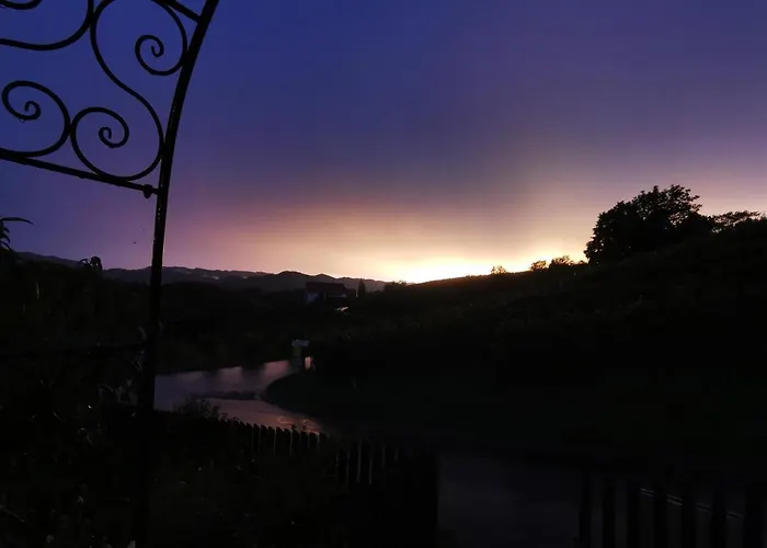 Lägenhet Bullas Weinlandstudio